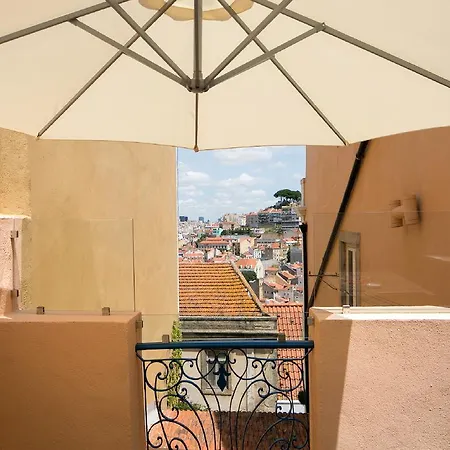 Apartamento Traveling To Castelo Lisboa